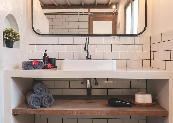 Uluwatu Surf Bungalow 4
